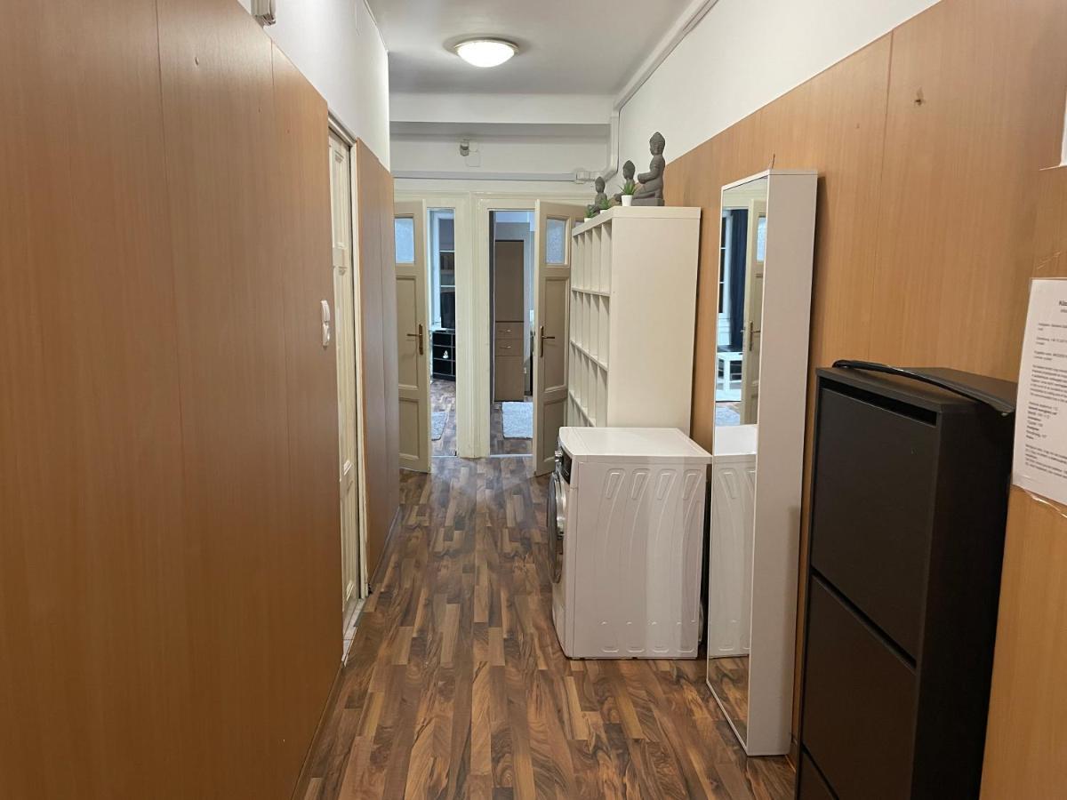 Lovely Apartment On Raday Corso Budapest Exterior foto